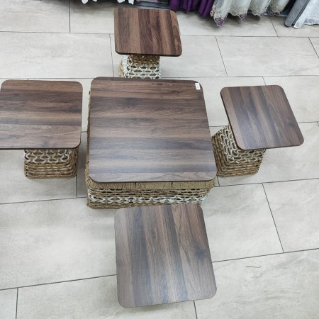 طقم طاولة وسط مربع مع 4 اسكملات مخروط صنارة نسيج قش مجدول