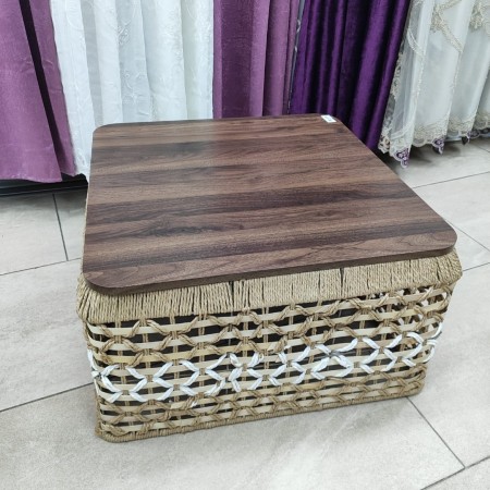 طقم طاولة وسط مربع مع 4 اسكملات مخروط صنارة نسيج قش مجدول