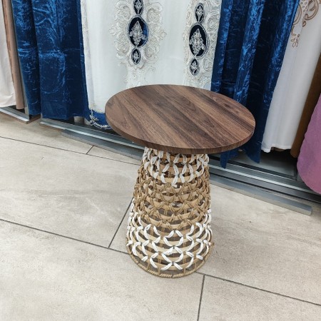 طقم طاولة وسط مدور مع 4 اسكملات مخروط صنارة نسيج قش مجدول