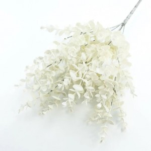 غصن الأوكالبتوس الأبيض : لمسة طبيعية وأنيقة تعلوها النقاء والجمال