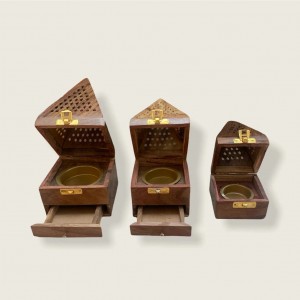 مبخرة هرم خشب زان محفر حجم وسط مبخرة هرم خشب زان محفر حجم وسط